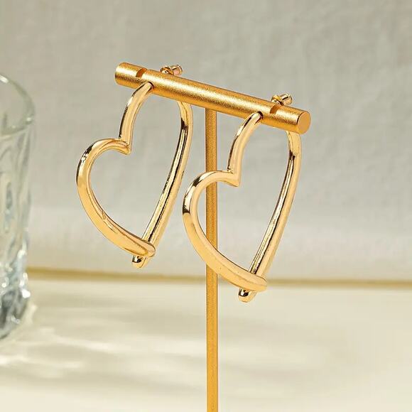 NEW Gold Heart Hoop Earrings, Chic & Simple Everyday Jewelry, hoops - Picture 2 of 4